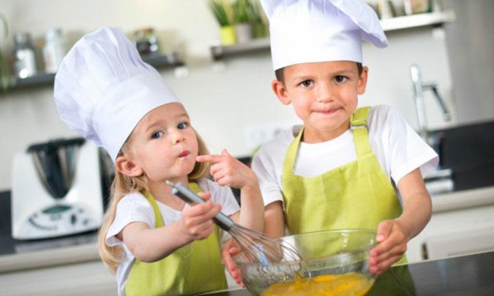 children love to cook